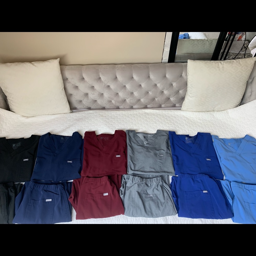 FIGS brand scrub sets